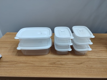 Conjunto 08 potes de plástico retangulares 06 400ml, 02 1,2l.