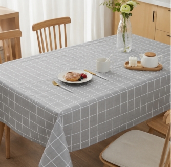 Toalha de mesa 100% poli�ster.